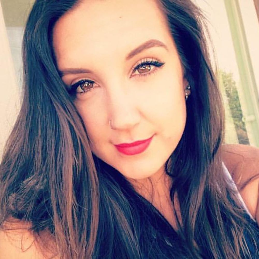 Meet your Posher, Julianna